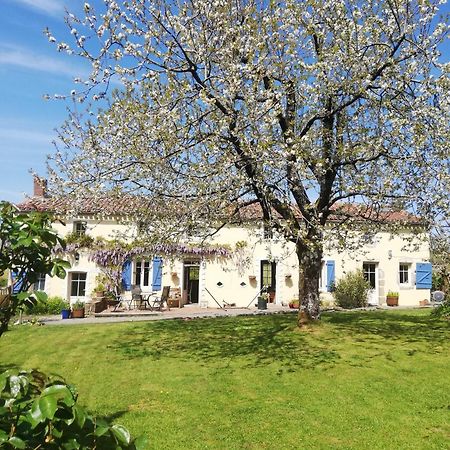 Papillons B&B - Beauty, Comfort And Peace 25 Mins From Puy Du Fou Montournais 외부 사진